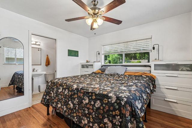 8878 Greenhalgh Ln, Orangevale, CA 95662