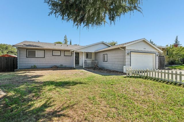 8878 Greenhalgh Ln, Orangevale, CA 95662