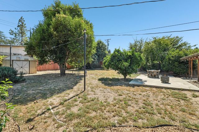 8878 Greenhalgh Ln, Orangevale, CA 95662