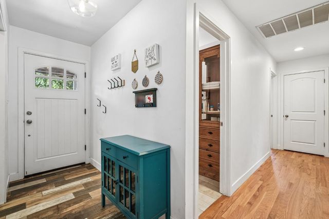 8878 Greenhalgh Ln, Orangevale, CA 95662