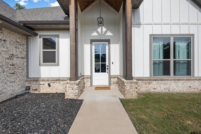 14467 Alena Dr, Lindale, TX 75771