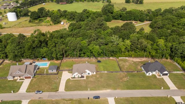 14467 Alena Dr, Lindale, TX 75771