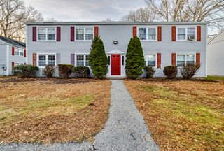 120 Gallup Hill Road APT 3C, Ledyard, CT 06339