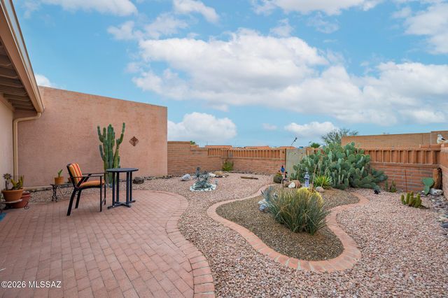 3863 S Calle Del Escudo, Green Valley, AZ 85622