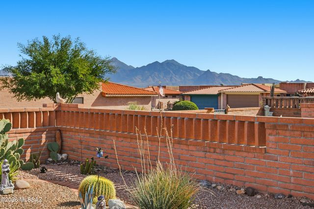 3863 S Calle Del Escudo, Green Valley, AZ 85622