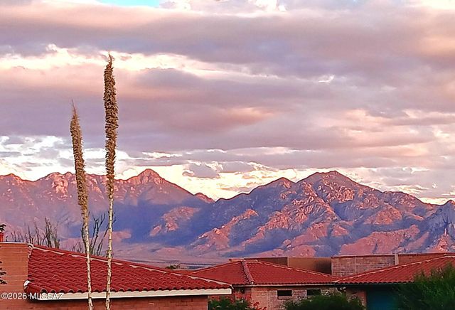 3863 S Calle Del Escudo, Green Valley, AZ 85622