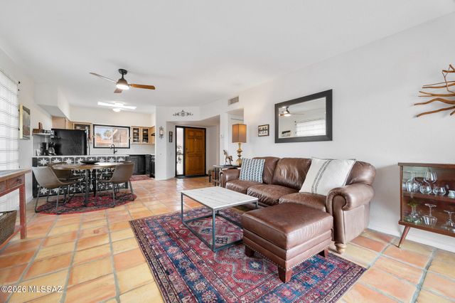 3863 S Calle Del Escudo, Green Valley, AZ 85622