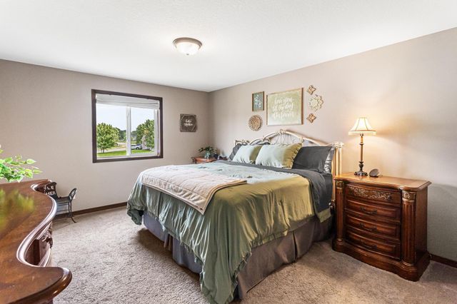25464 11th Street W, Zimmerman, MN 55398