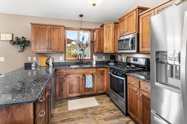 25464 11th Street W, Zimmerman, MN 55398
