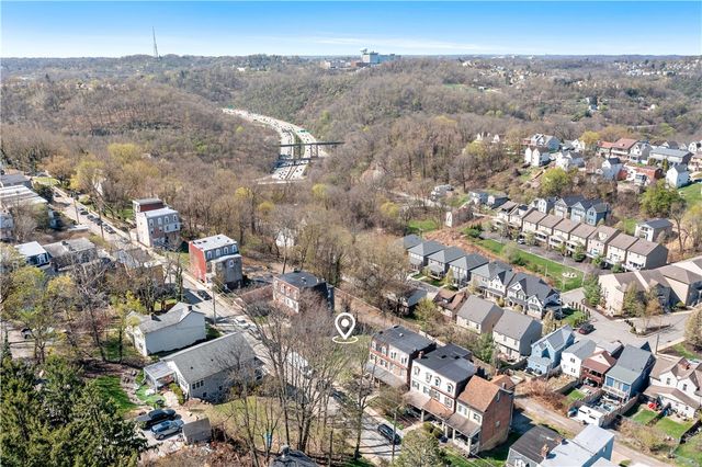 260-262 PLYMOUTH ST, Mt Washington, PA 15211