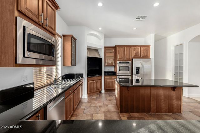 3055 E SIERRA MADRE Avenue, Gilbert, AZ 85296