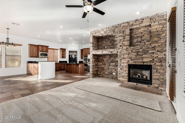 3055 E SIERRA MADRE Avenue, Gilbert, AZ 85296