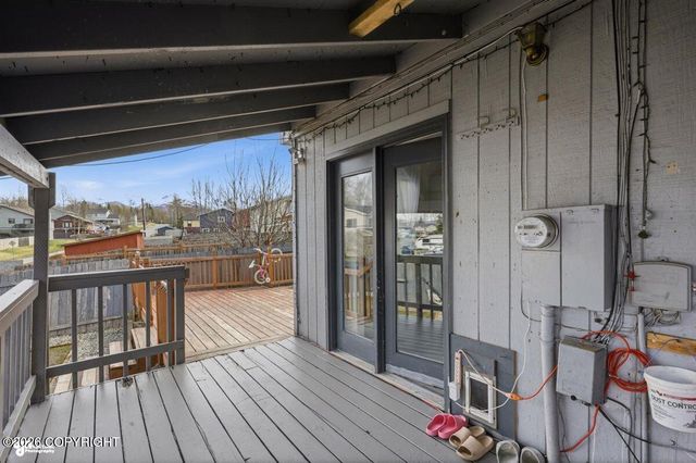 7640 Snow View Drive, Anchorage, AK 99507