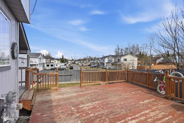 7640 Snow View Drive, Anchorage, AK 99507