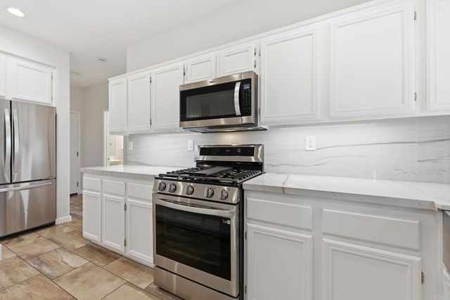 5051 Lake Circle Road, Fallbrook, CA 92028