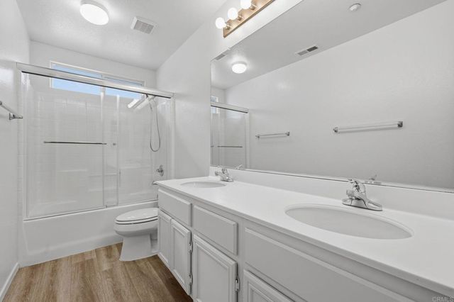 5051 Lake Circle Road, Fallbrook, CA 92028