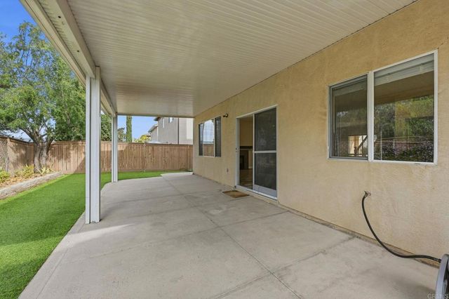 5051 Lake Circle Road, Fallbrook, CA 92028