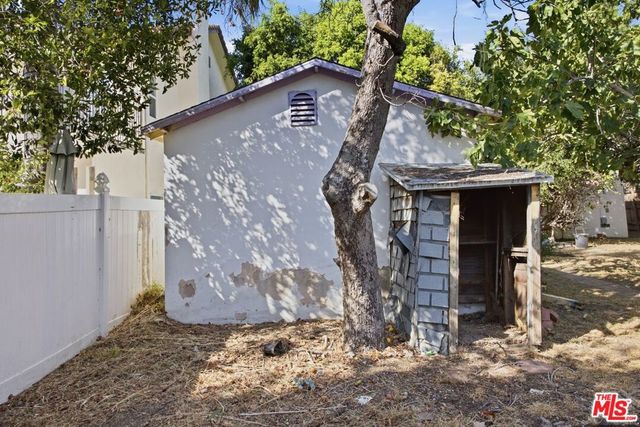 14822 Otsego Street, Sherman Oaks, CA 91403