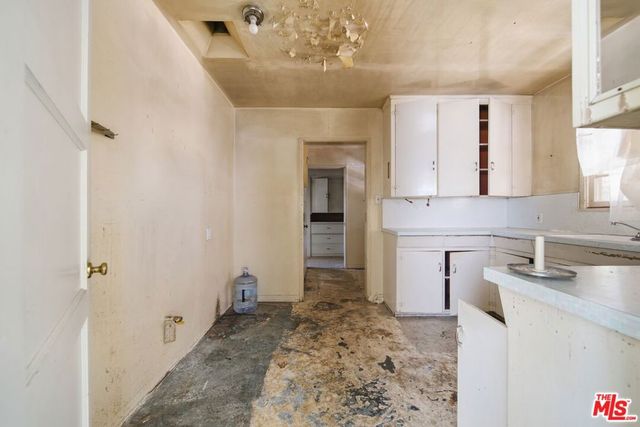 14822 Otsego Street, Sherman Oaks, CA 91403
