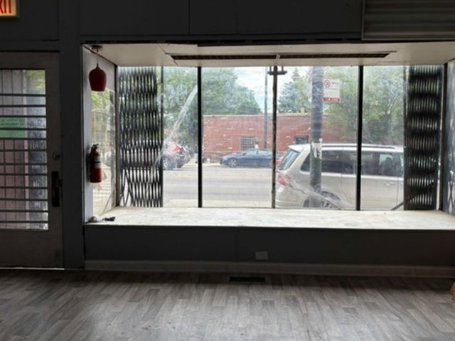 5325 W North Avenue, Chicago, IL 60639