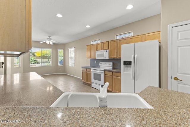 16838 W DESERT BLOSSOM Way, Surprise, AZ 85387