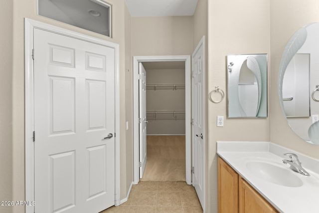 16838 W DESERT BLOSSOM Way, Surprise, AZ 85387