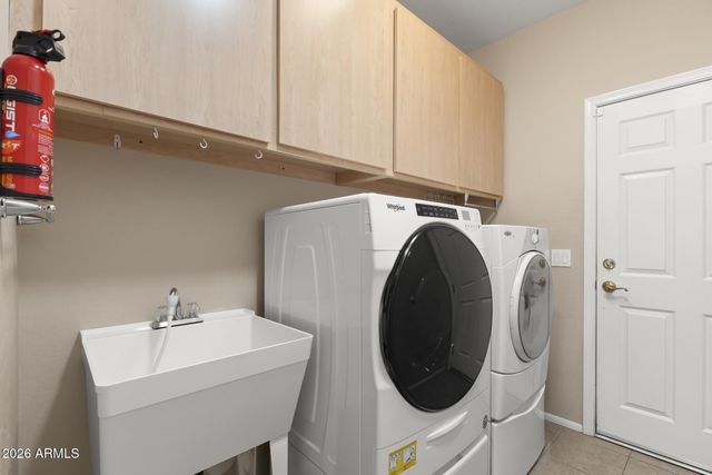 16838 W DESERT BLOSSOM Way, Surprise, AZ 85387