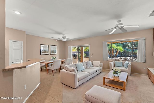 16838 W DESERT BLOSSOM Way, Surprise, AZ 85387