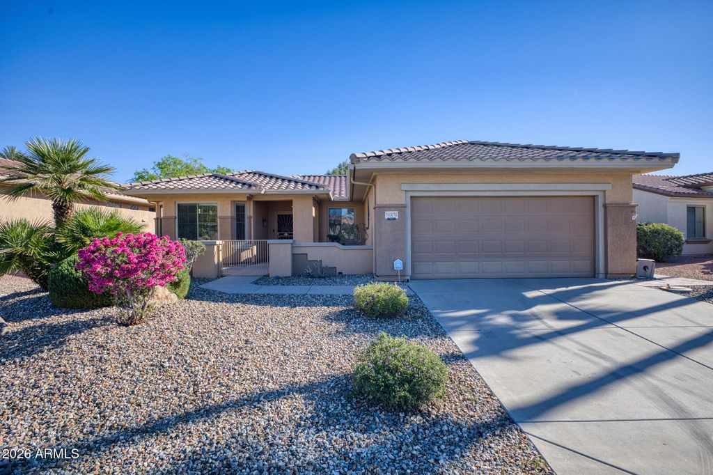 16838 W DESERT BLOSSOM Way, Surprise, AZ 85387