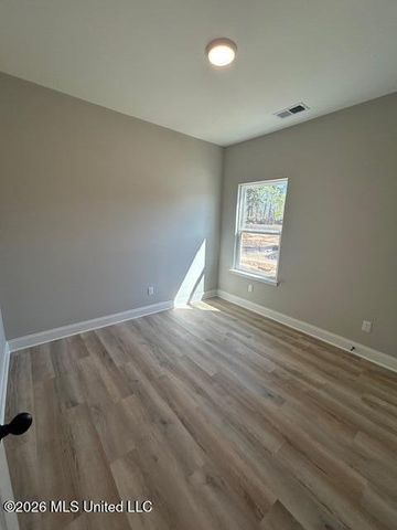 6046 E River Birch Road, Walls, MS 38680