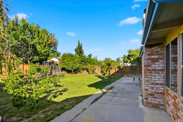 493 Crosslees Drive, San Jose, CA 95111