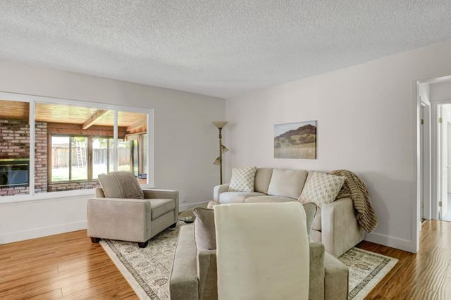 493 Crosslees Drive, San Jose, CA 95111