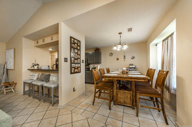 10 Fieldcrest Cv, Cabot, AR 72023