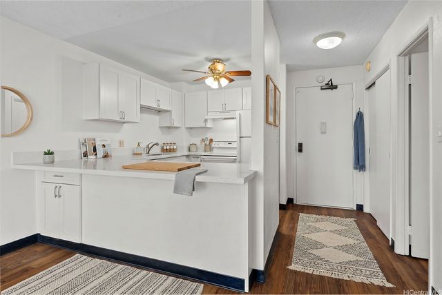 1255 Nuuanu Avenue E2506, Honolulu, HI 96817