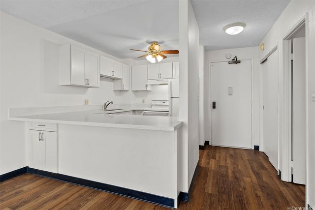 1255 Nuuanu Avenue E2506, Honolulu, HI 96817