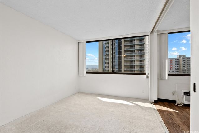1255 Nuuanu Avenue E2506, Honolulu, HI 96817