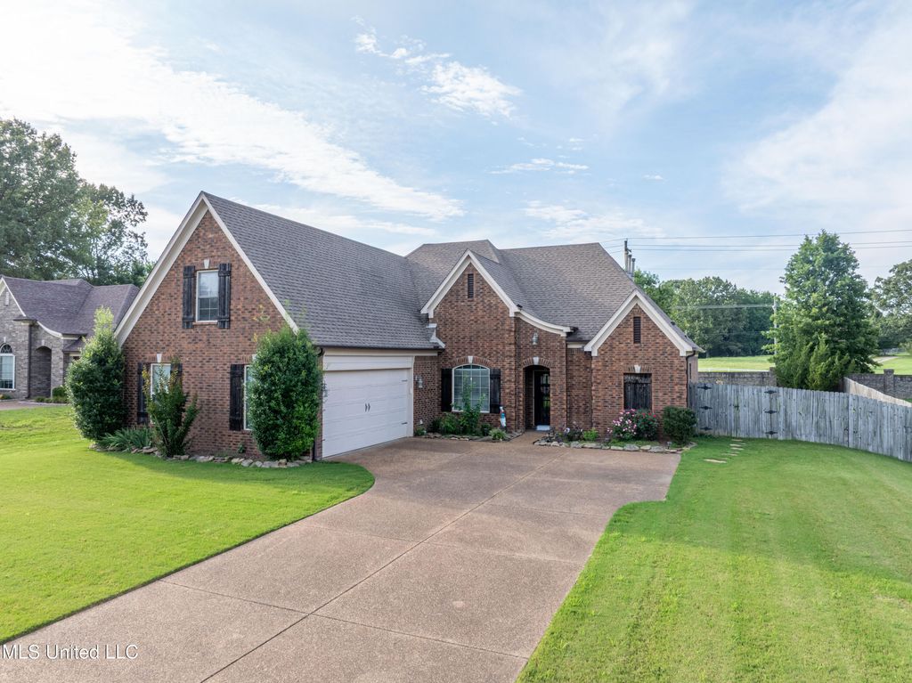 1668 Farindale Cove, Nesbit, MS 38651 — photo 3
