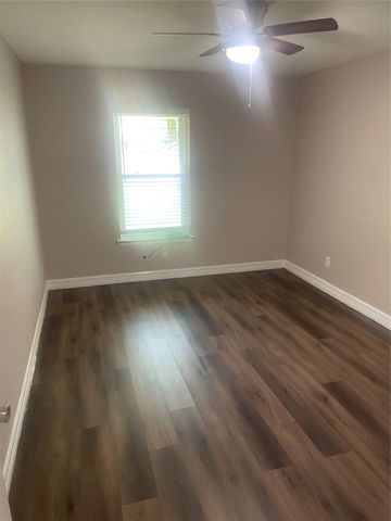 904 Spring Valley Plaza A, Richardson, TX 75080