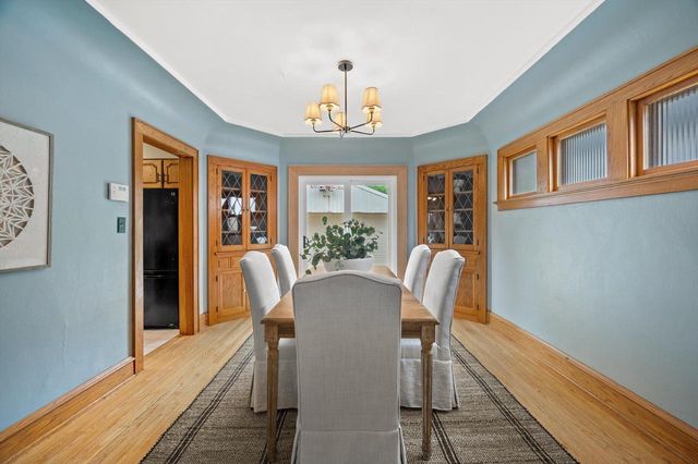 1512 E Olive STREET, Shorewood, WI 53211