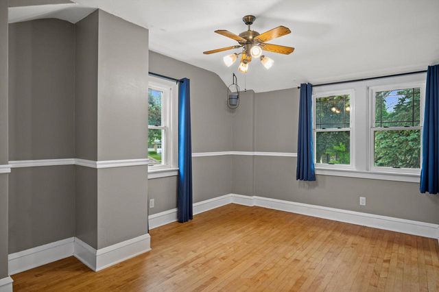 1512 E Olive STREET, Shorewood, WI 53211