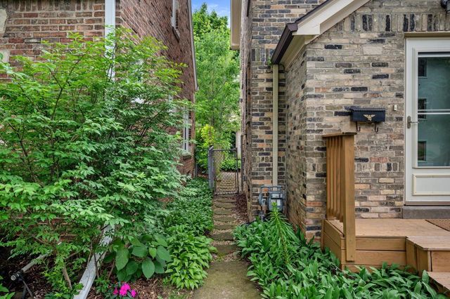 1512 E Olive STREET, Shorewood, WI 53211