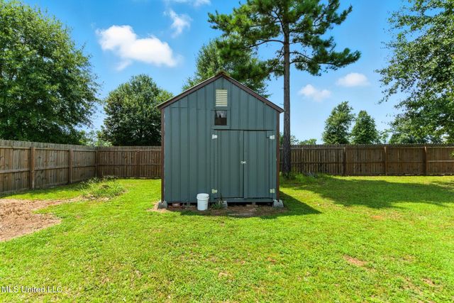 113 Albert Davis Road, Lucedale, MS 39452