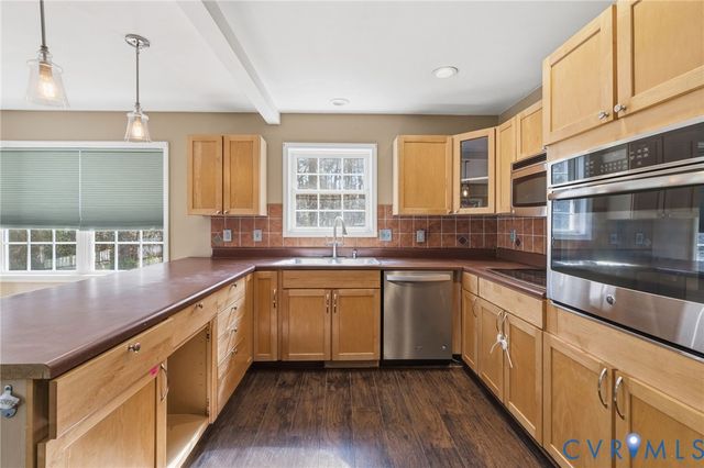 21801 Skinquarter Rd, Moseley, VA 23120