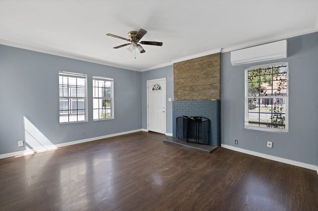 3515 Lee Street, Greenville, TX 75401
