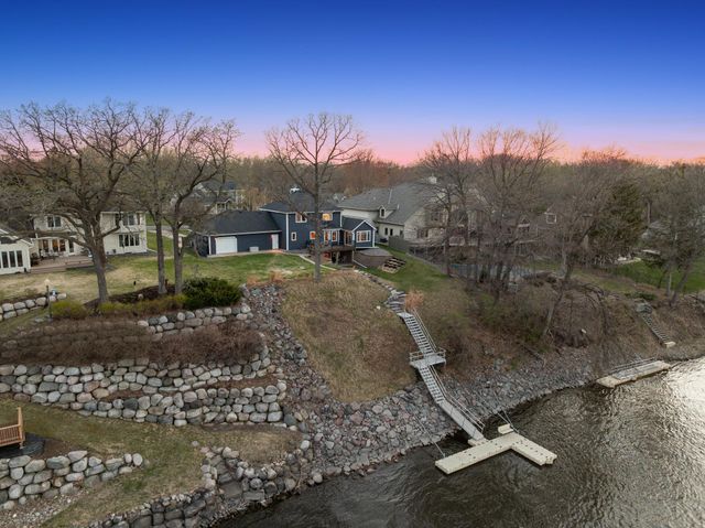 701 W River Parkway, Champlin, MN 55316