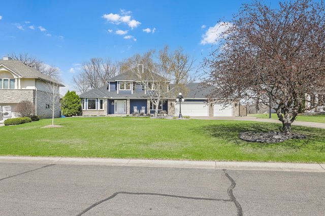 701 W River Parkway, Champlin, MN 55316