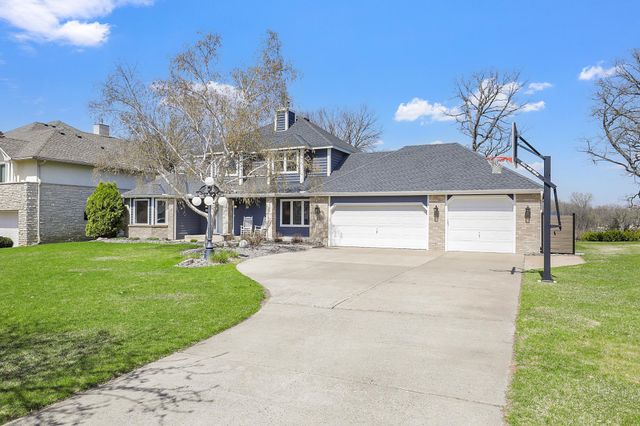 701 W River Parkway, Champlin, MN 55316
