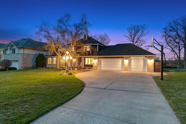 701 W River Parkway, Champlin, MN 55316