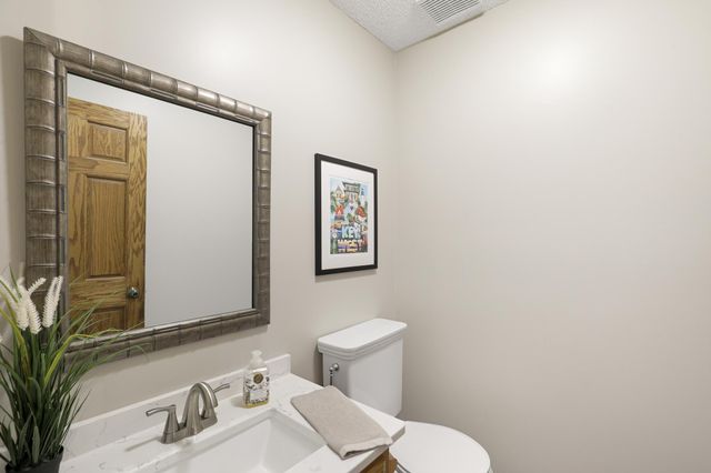 701 W River Parkway, Champlin, MN 55316