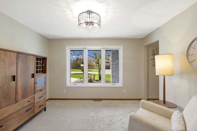 701 W River Parkway, Champlin, MN 55316